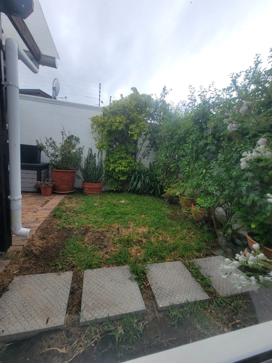 3 Bedroom Property for Sale in Diep River Western Cape